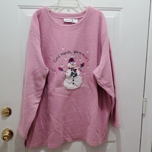 Cozy women's plus sizesweatshirt w/ snowman